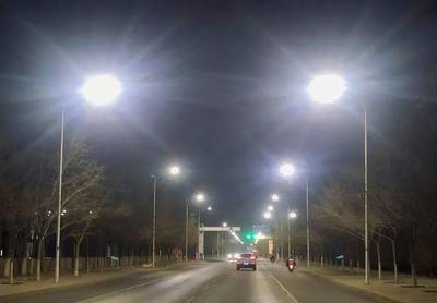 金川區(qū)路燈升級改造:亮了城市 暖了民心